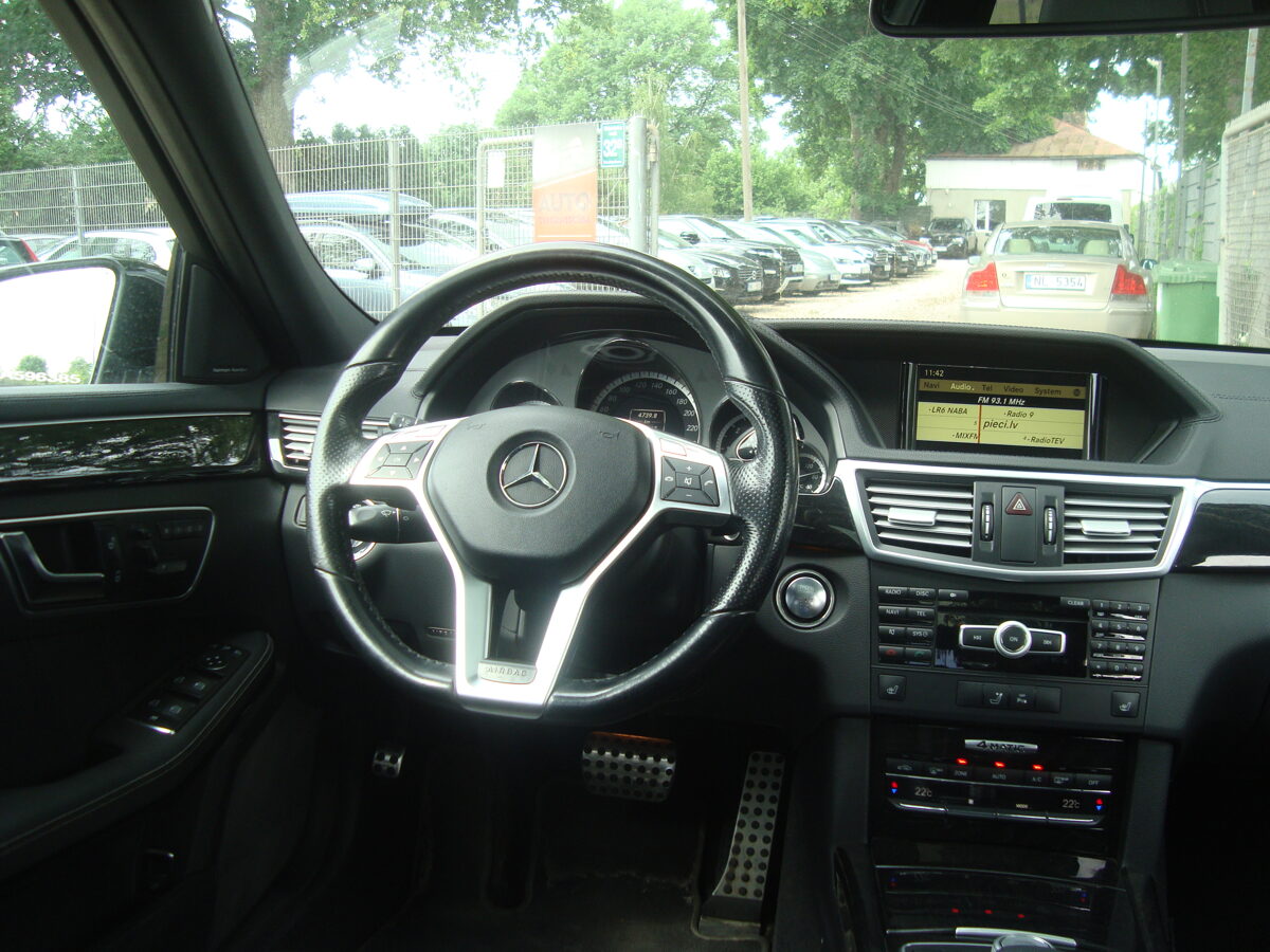 Mercedes Benz E 350 4matic 3.0 d'izelis 2012g.