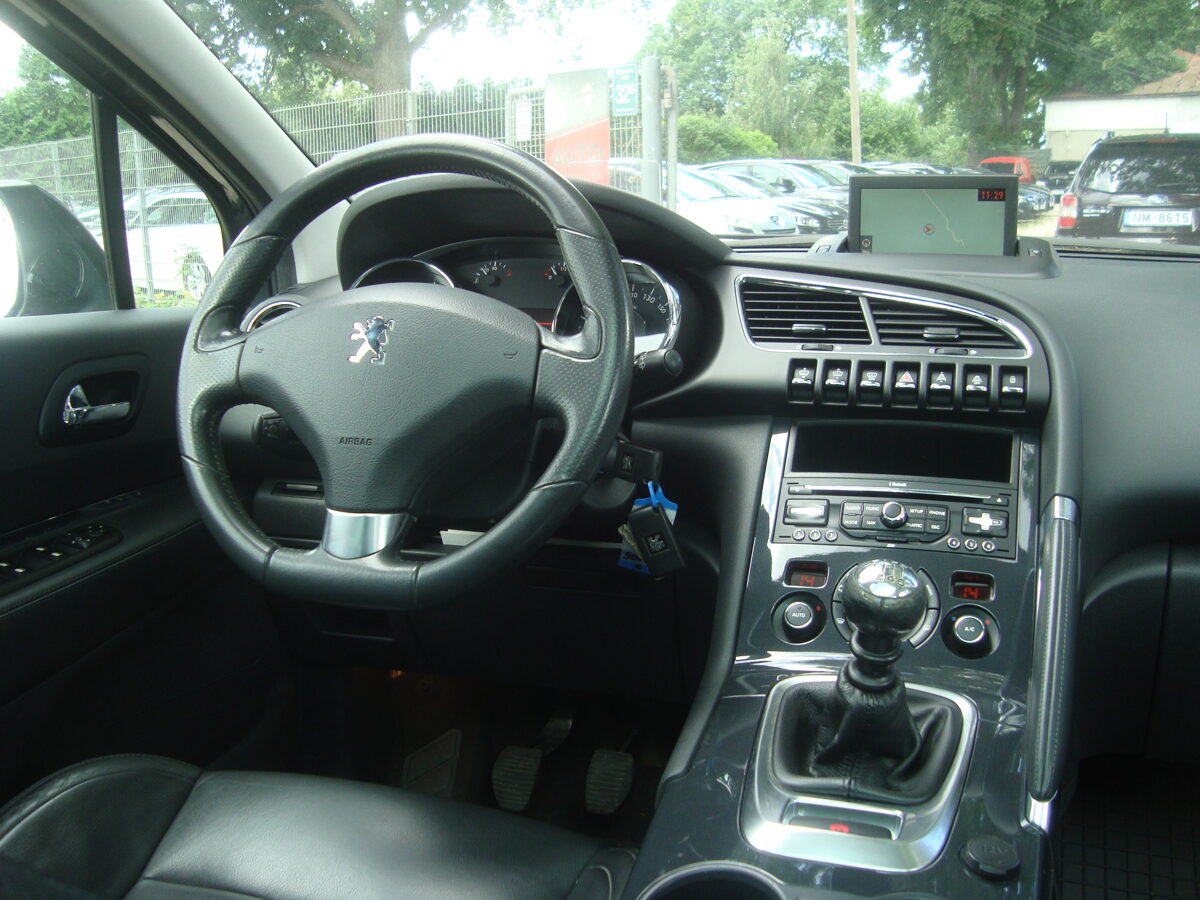 Peugeot 3008 2.0 dīzelis 2010g.