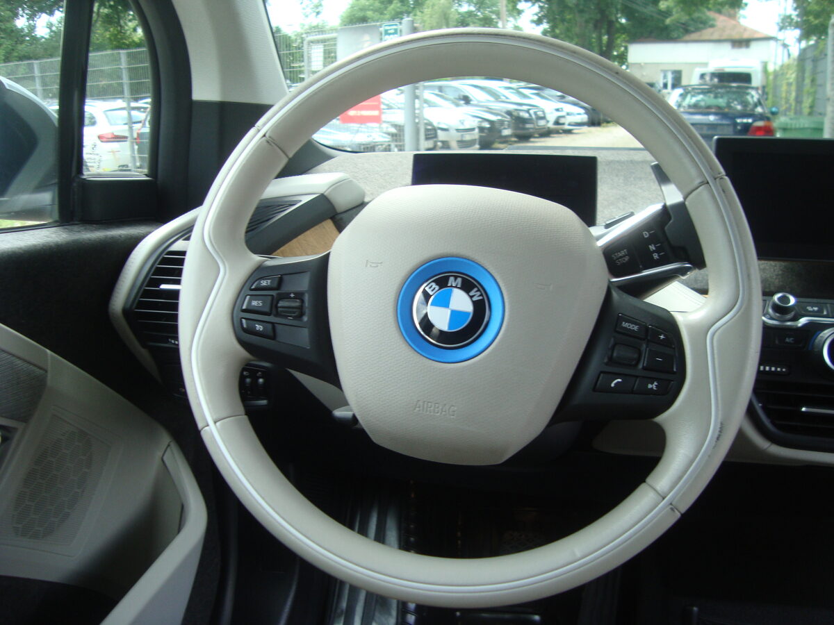 BMW i3 elektro 64ah 2014g.