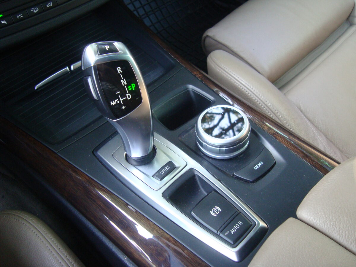 BMW X5 3,0 dīzelis AUTOMĀTS 2008g.