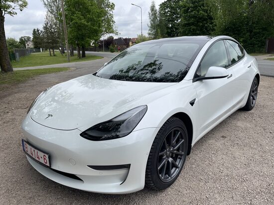 Tesla Model3 Dual Motor/Long Range 2021g.