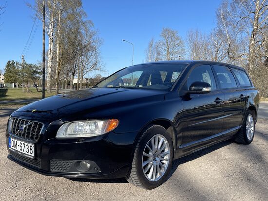 Volvo V70 2,0 dīzelis 2008.g.