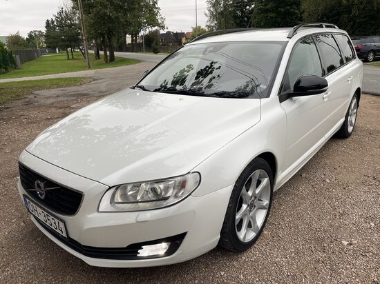 Volvo V70 2.0 dīzelis, AUTOMĀTS 2015.g.
