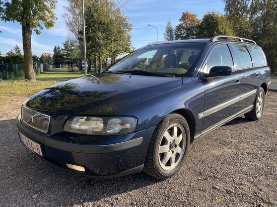 Volvo V70 2.4 dīzelis AUTOMĀTS 2004.g.