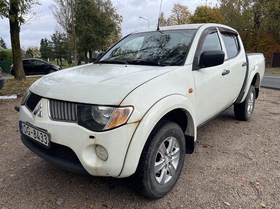 Mitshubishi L200 2.5 dīzelis 2008.g.