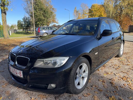 BMW 318d 2.0 dīzelis, AUTOMĀTS 2012.g.